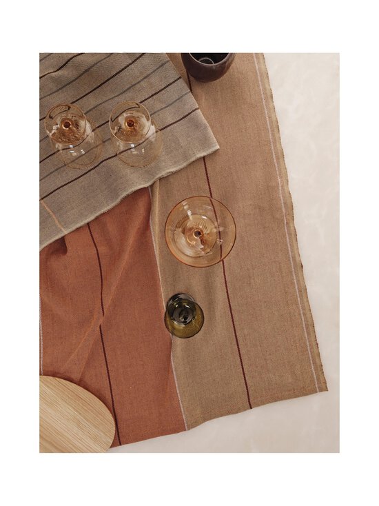 Ferm Living - Ito Tea Towels 2 pcs 70 x 50 cm - HAZEL/OAT - photo 4 Ferm Living - Ito Tea Towels 2 pcs 70 x 50 cm - HAZEL/OAT | Stockmann - photo 4