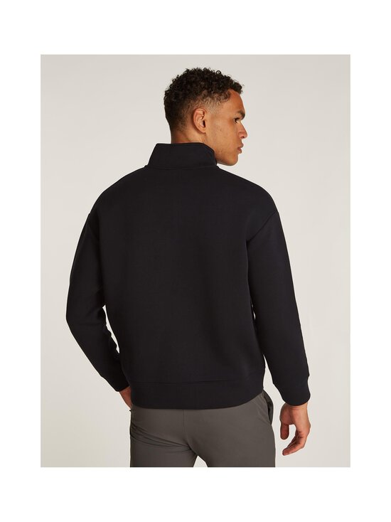 Calvin Klein Menswear - Spacer Embossed Logo džemperis - BEH CK BLACK - photo 4 Calvin Klein Menswear - Spacer Embossed Logo džemperis - BEH CK BLACK | Stockmann - photo 4