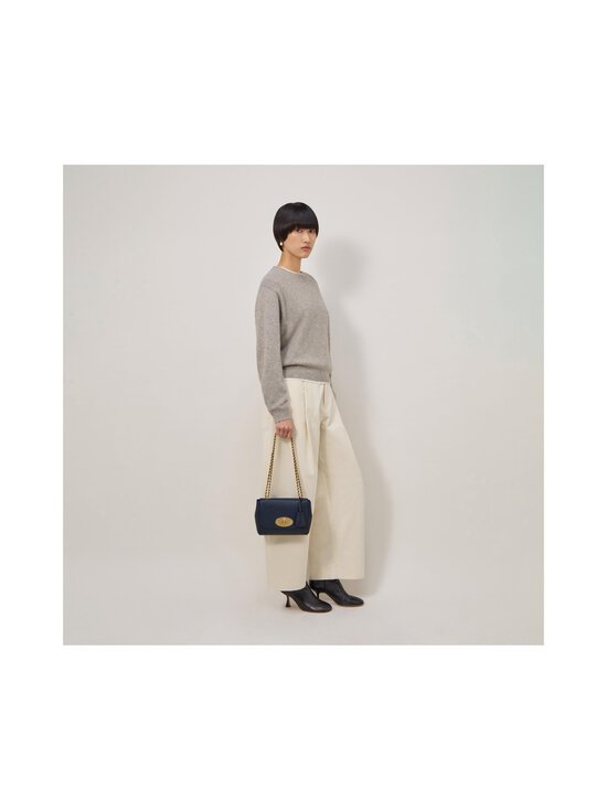 Mulberry - Lily Micro Classic Grain ādas plecu soma - U888 NIGHT SKY - photo 6 Mulberry - Lily Micro Classic Grain ādas plecu soma - U888 NIGHT SKY | Stockmann - photo 6