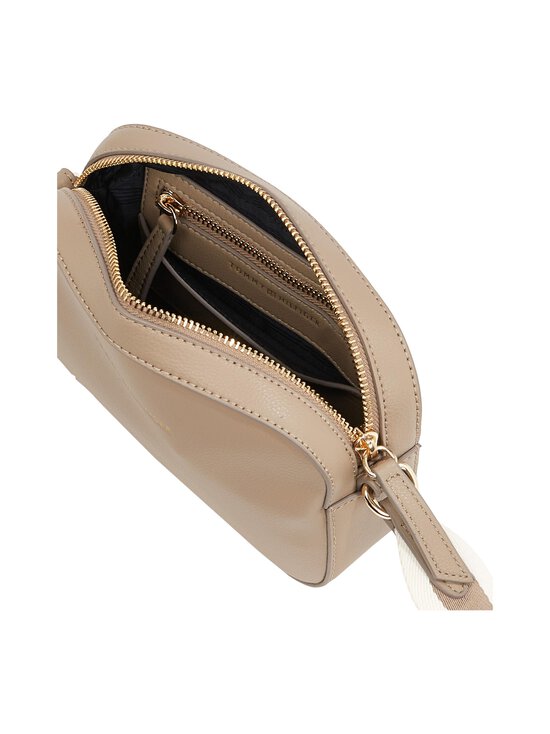 Tommy Hilfiger - TH Logotape Camera -laukku - AFE COASTAL TAUPE - photo 3 Tommy Hilfiger - TH Logotape Camera -laukku - AFE COASTAL TAUPE | Stockmann - photo 3