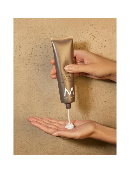 Moroccanoil - Kätekreem Oud Mineral Hand Cream, 100 ml - NOCOL - photo 2 Moroccanoil - Kätekreem Oud Mineral Hand Cream, 100 ml - NOCOL | Stockmann - photo 2