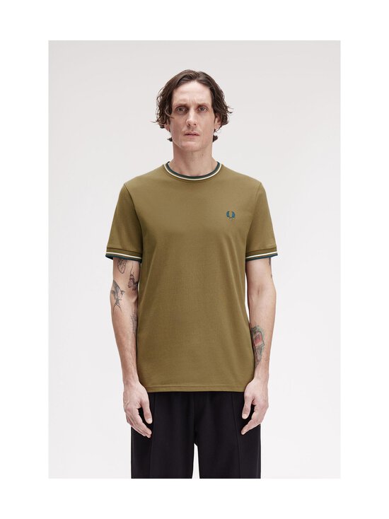 Fred Perry - Särk Twin Tipped - Z60 SHDSTN/ECR/DKPET - photo 3 Fred Perry - Särk Twin Tipped - Z60 SHDSTN/ECR/DKPET | Stockmann - photo 3