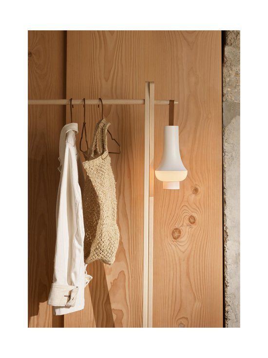 Louis Poulsen - Tomoshi Portable -kannettava valaisin - WHITE - photo 6 Louis Poulsen - Tomoshi Portable -kannettava valaisin - WHITE | Stockmann - photo 6