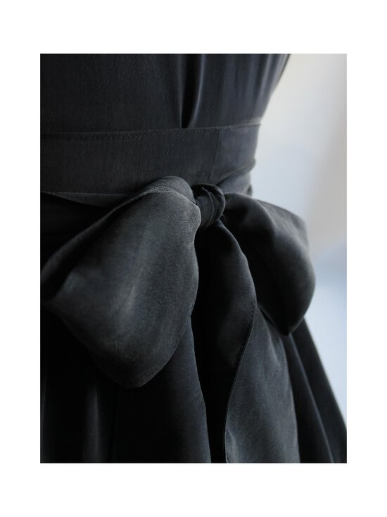 Lili Marleena - Cupro Puff Double Ruffle -kietaisumekko - BLUE | Stockmann - photo 9