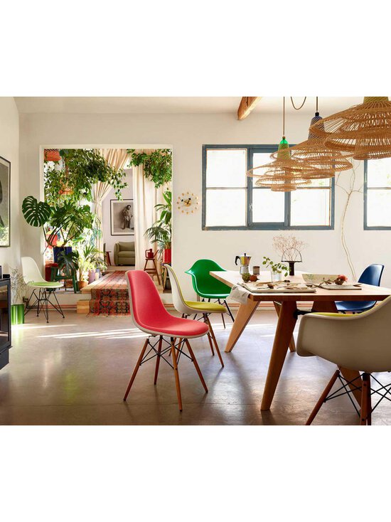 Vitra - Eames DSR Fiberglass -tuoli - MUSTA,RUSKEA - photo 7 Vitra - Eames DSR Fiberglass -tuoli - MUSTA,RUSKEA | Stockmann - photo 7