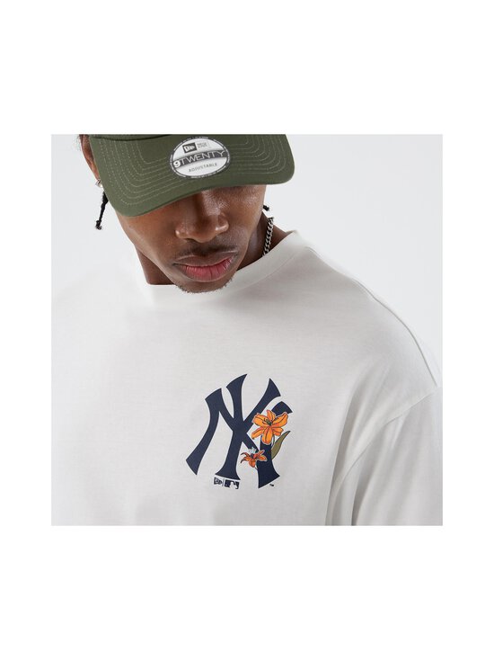 New Era - MLB Floral Oversized New York Yankees -t-paita - WHI | Stockmann - photo 5