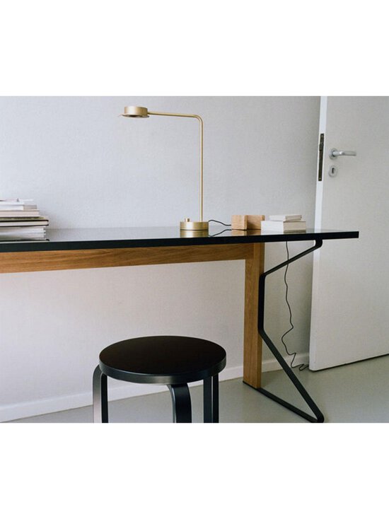 Artek - Kaari-työpöytä - MUSTA,TAMMI - photo 2 Artek - Kaari-työpöytä - MUSTA,TAMMI | Stockmann - photo 2