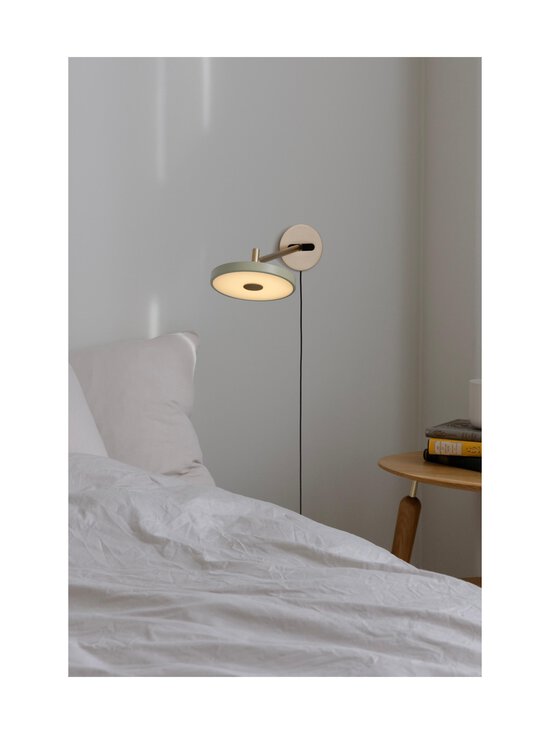 UMAGE - Asteria Wall -seinävalaisin - OLIVE - photo 4 UMAGE - Asteria Wall -seinävalaisin - OLIVE | Stockmann - photo 4