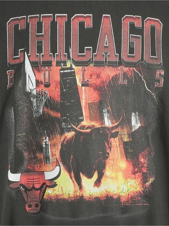 New Era - Pusa NBA Washed Graphic Crew - WHG CHICAGO BULLS | Stockmann - photo 4