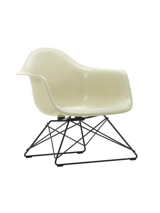 Eames LAR Fiberglass -tuoli