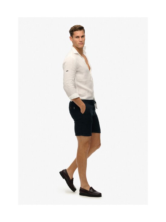 Superdry - Linasegust lühikesed püksid Merchant - 98T ECLIPSE NAVY - photo 3 Superdry - Linasegust lühikesed püksid Merchant - 98T ECLIPSE NAVY | Stockmann - photo 3