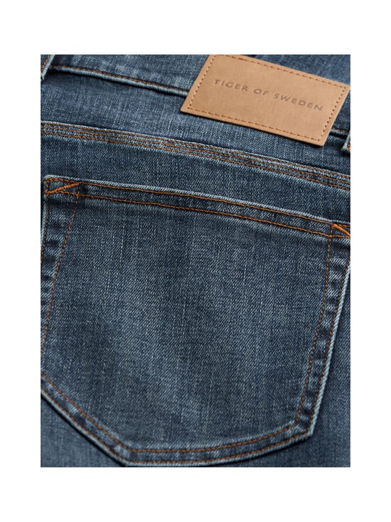 Tiger of Sweden - Evolve Cavern Extra Slim Fit džinsi - 21F MEDIUM BLUE - photo 5 Tiger of Sweden - Evolve Cavern Extra Slim Fit džinsi - 21F MEDIUM BLUE | Stockmann - photo 5
