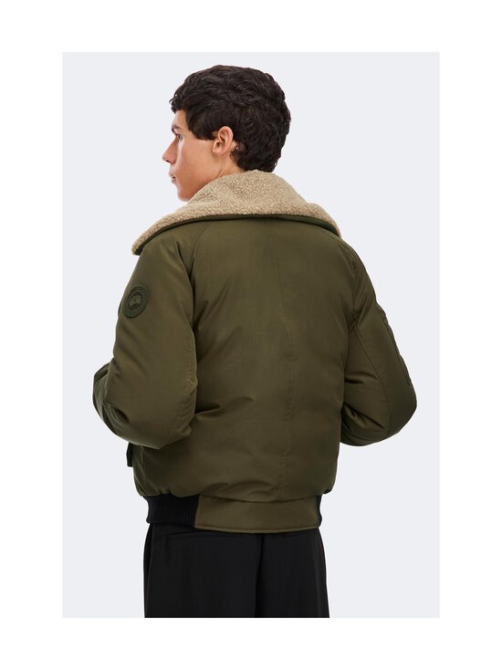 Canada Goose - Chilliwack Aviator Bomber -untuvatakki - 9049 MILITARY GREEN - VERT MILITAIR - photo 4 Canada Goose - Chilliwack Aviator Bomber -untuvatakki - 9049 MILITARY GREEN - VERT MILITAIR | Stockmann - photo 4