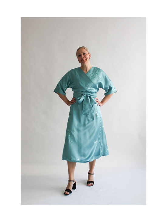 Lili Marleena - Paljettikoristeltu midi-kietaisumekko - TURQUOISE | Stockmann - photo 3