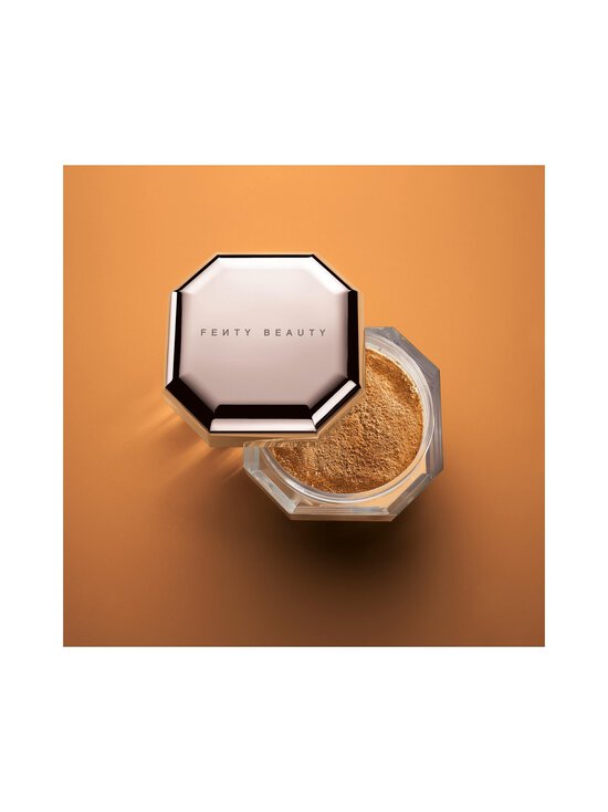 Fenty Beauty - Pro Filt'r Instant Retouch Setting Powder -irtopuuteri - 06 HAZELNUT - photo 3 Fenty Beauty - Pro Filt'r Instant Retouch Setting Powder -irtopuuteri - 06 HAZELNUT | Stockmann - photo 3
