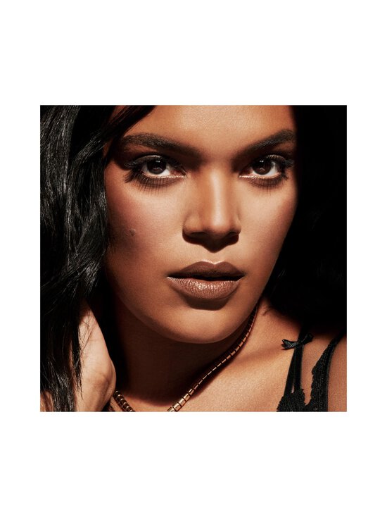 Fenty Beauty - Pro Filt'r Instant Retouch Setting Powder -irtopuuteri - 06 HAZELNUT - photo 5 Fenty Beauty - Pro Filt'r Instant Retouch Setting Powder -irtopuuteri - 06 HAZELNUT | Stockmann - photo 5