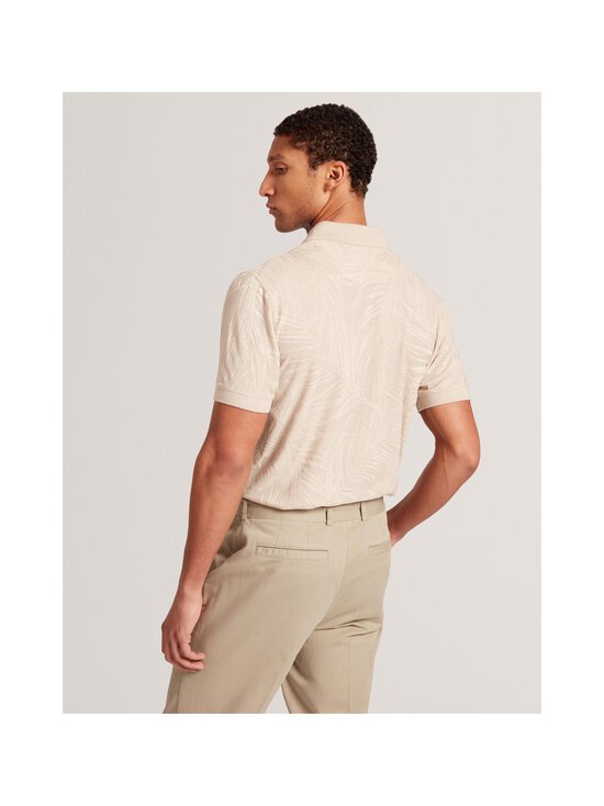 Ted Baker London - Edwine Regular Jacquard Leaf polo krekls - BEIGE - photo 4 Ted Baker London - Edwine Regular Jacquard Leaf polo krekls - BEIGE | Stockmann - photo 4