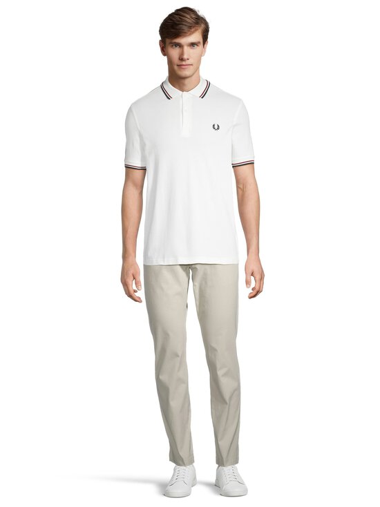 Fred Perry - Twin Tipped -pikeepaita - T60 SNWHT/BRED/NVY - photo 2 Fred Perry - Twin Tipped -pikeepaita - T60 SNWHT/BRED/NVY | Stockmann - photo 2