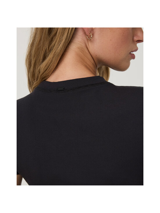 Vuori - Pose Fitted Long t-paita - BLK BLACK | Stockmann - photo 5