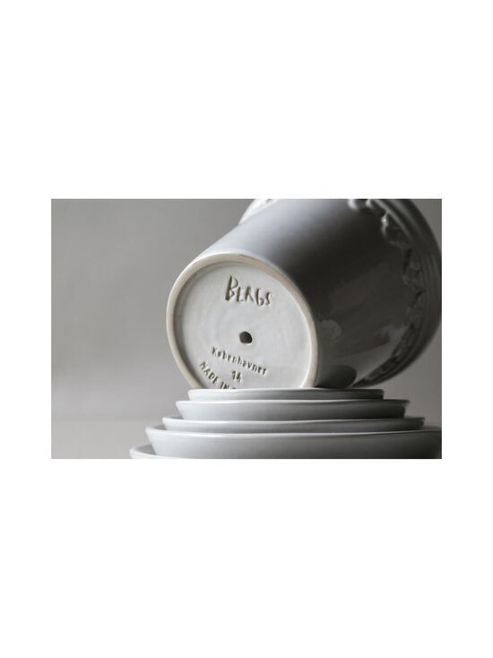 Bergs Potter - Københavner puķupods Ø 12 cm - MINERAL WHITE - photo 3 Bergs Potter - Københavner puķupods Ø 12 cm - MINERAL WHITE | Stockmann - photo 3