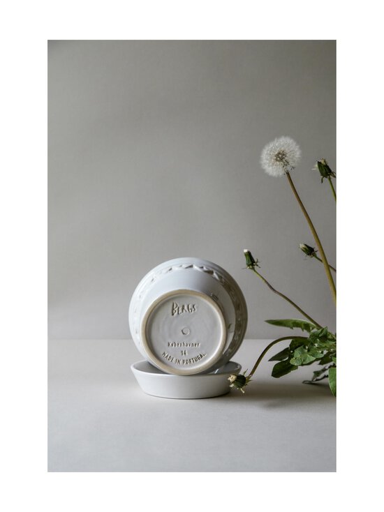 Bergs Potter - Københavner puķupods Ø 12 cm - MINERAL WHITE - photo 4 Bergs Potter - Københavner puķupods Ø 12 cm - MINERAL WHITE | Stockmann - photo 4