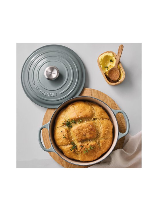 Le Creuset - Cast Iron Oval katls 4,2 l - SEA SALT - photo 6 Le Creuset - Cast Iron Oval katls 4,2 l - SEA SALT | Stockmann - photo 6