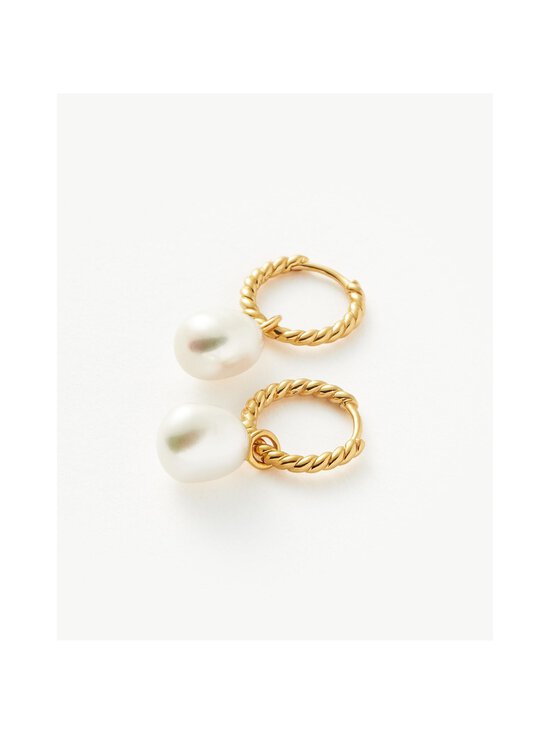 MISSOMA - Kullatud kõrvarõngad Pearl Twisted Small Drop Hoop - GOLD - photo 3 MISSOMA - Kullatud kõrvarõngad Pearl Twisted Small Drop Hoop - GOLD | Stockmann - photo 3