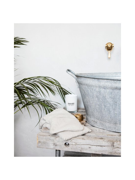 Meraki - Therapy Pillow -terapiatyyny 64 x 15 cm - BEIGE - photo 3 Meraki - Therapy Pillow -terapiatyyny 64 x 15 cm - BEIGE | Stockmann - photo 3
