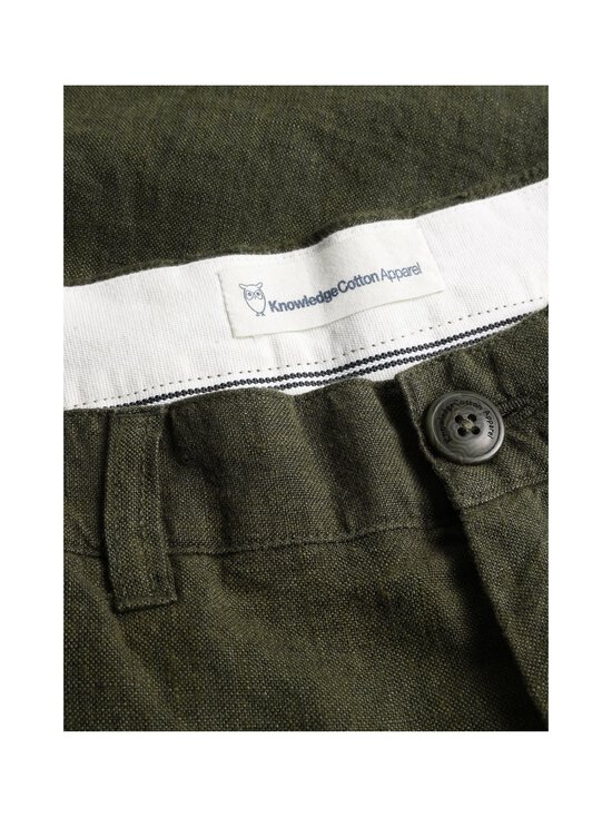 Knowledge Cotton Apparel - Mahepuuvillased lühikesed püksid Chuck Regular - 1068 BURNED OLIVE - photo 7 Knowledge Cotton Apparel - Mahepuuvillased lühikesed püksid Chuck Regular - 1068 BURNED OLIVE | Stockmann - photo 7