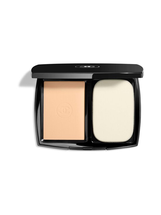 CHANEL - ULTRA LE TEINT Ultrawear All Day Comfort Flawless Finish Compact Foundation - B20 - photo 1 CHANEL - ULTRA LE TEINT Ultrawear All Day Comfort Flawless Finish Compact Foundation - B20 | Stockmann - photo 1