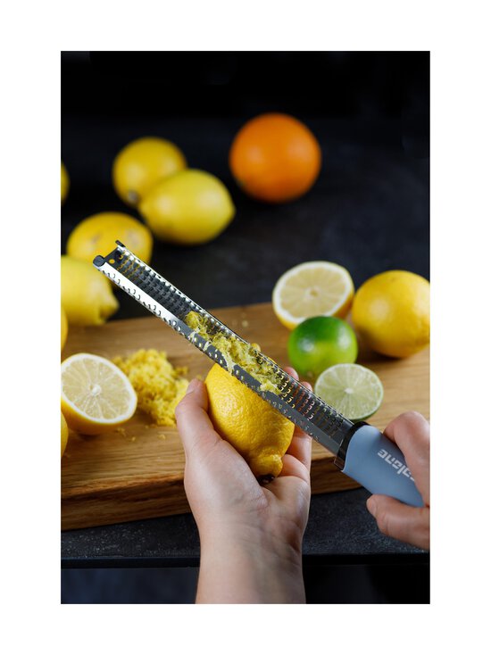Microplane - Premium rīve - LAVENDER BLUE - photo 6 Microplane - Premium rīve - LAVENDER BLUE | Stockmann - photo 6