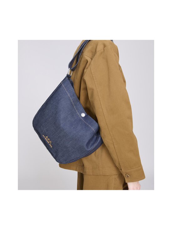 A.P.C - Besace journal small -laukku - IAI - photo 5 A.P.C - Besace journal small -laukku - IAI | Stockmann - photo 5