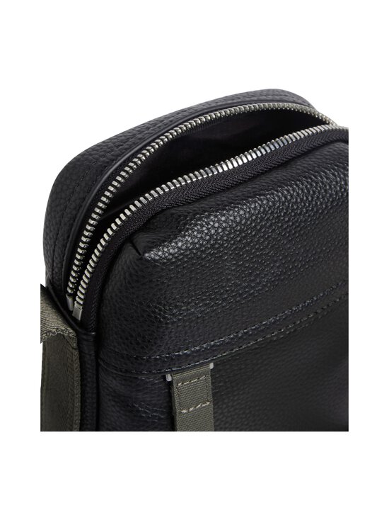 Calvin Klein Bags & Accessories - Cargo Reporter -laukku - UB1 BLACK/BLACK - photo 4 Calvin Klein Bags & Accessories - Cargo Reporter -laukku - UB1 BLACK/BLACK | Stockmann - photo 4