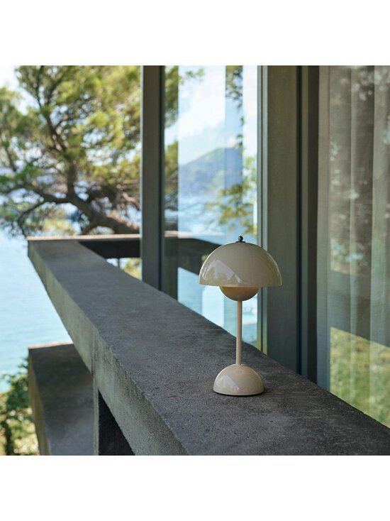 &Tradition - Flowerpot VP9 -pöytävalaisin ladattava ivory - WHITE | Stockmann - photo 9