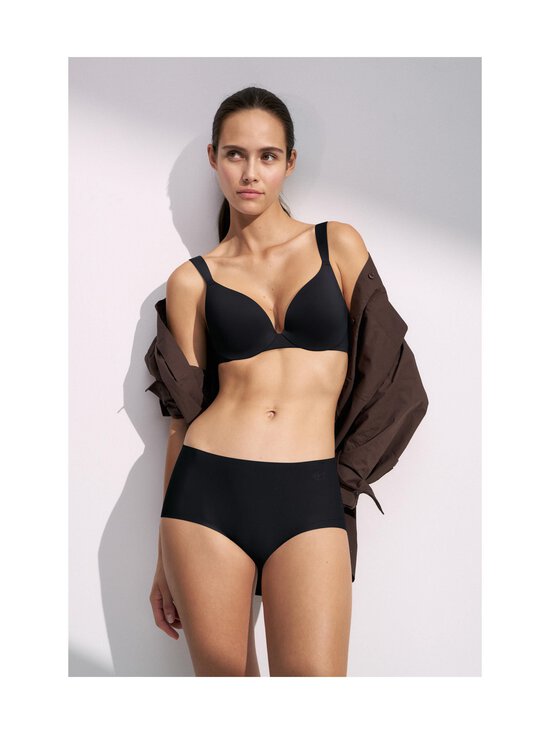 Triumph - Rinnahoidja Body Make-Up Illusion WP EX - 0004 BLACK - photo 2 Triumph - Rinnahoidja Body Make-Up Illusion WP EX - 0004 BLACK | Stockmann - photo 2