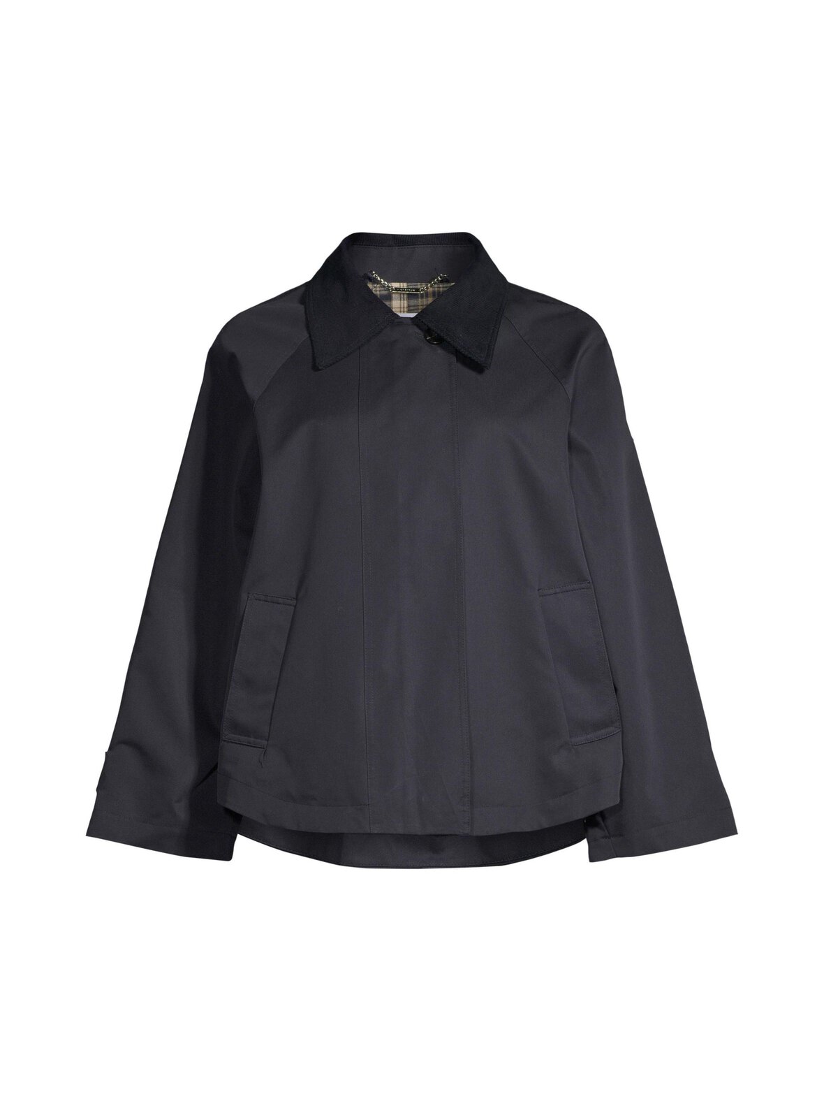 A Shape Cropped Trench -takki