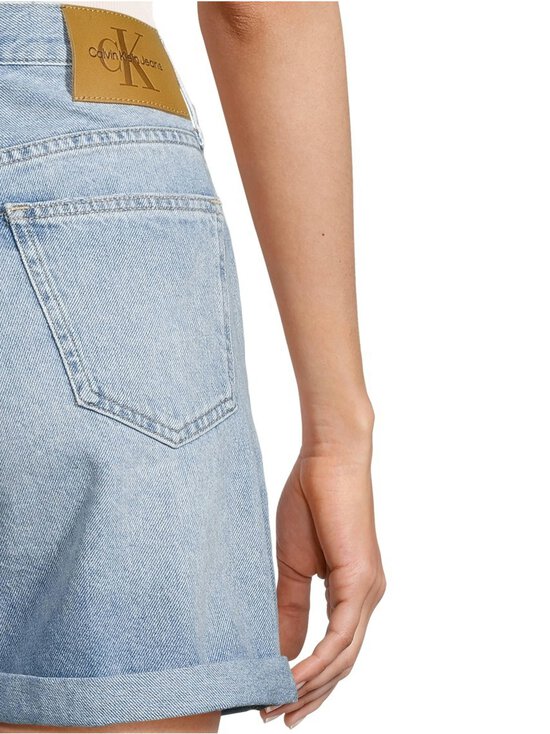 Calvin Klein Jeans - Teksapüksid Mom - 1AA DENIM LIGHT - photo 5 Calvin Klein Jeans - Teksapüksid Mom - 1AA DENIM LIGHT | Stockmann - photo 5