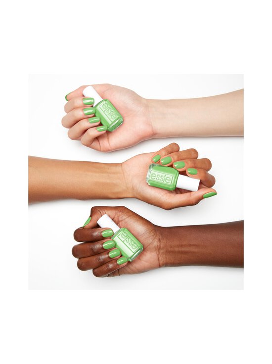 Essie - Kynsilakka, 13,5ml - 994 THIS AND THAT - photo 3 Essie - Kynsilakka, 13,5ml - 994 THIS AND THAT | Stockmann - photo 3