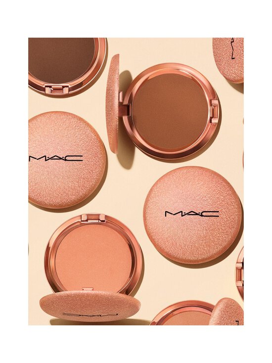 MAC - Skinfinish Sunstruck Matte Bronzer -aurinkopuuteri - MATTE LIGHT GOLDEN - photo 4 MAC - Skinfinish Sunstruck Matte Bronzer -aurinkopuuteri - MATTE LIGHT GOLDEN | Stockmann - photo 4