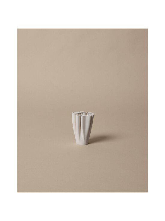 Ferm Living - Dedali-maljakko - OFF-WHITE - photo 2 Ferm Living - Dedali-maljakko - OFF-WHITE | Stockmann - photo 2