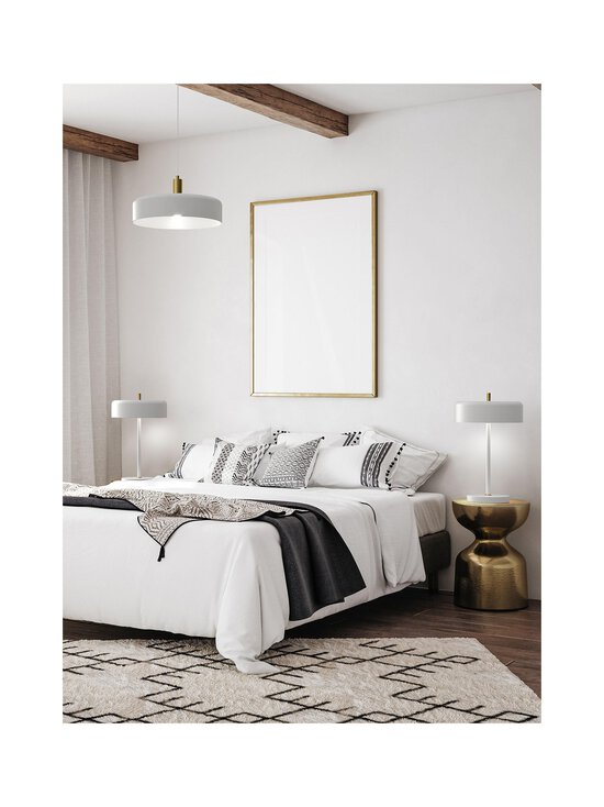 Design by Grönlund - Trendo-pöytävalaisin 46 cm - 06 WHITE - photo 2 Design by Grönlund - Trendo-pöytävalaisin 46 cm - 06 WHITE | Stockmann - photo 2