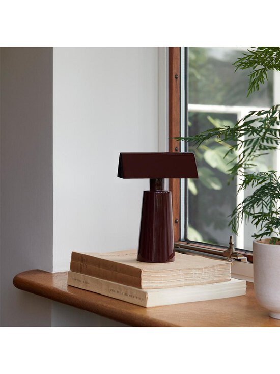 &Tradition - Caret MF1 -pöytävalaisin ladattava dark burgundy - PINK | Stockmann - photo 5