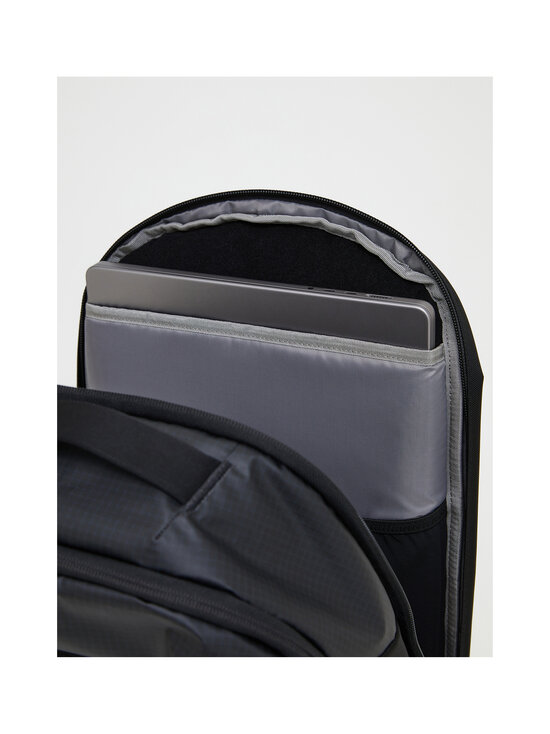 Peak Performance - Commuter-reppu - 010 BLACK | Stockmann - photo 4
