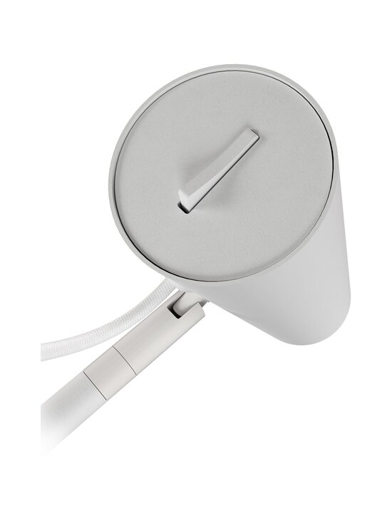Design by Grönlund - Spot-lattiavalaisin 150 cm - 06 MATT WHITE - photo 2 Design by Grönlund - Spot-lattiavalaisin 150 cm - 06 MATT WHITE | Stockmann - photo 2
