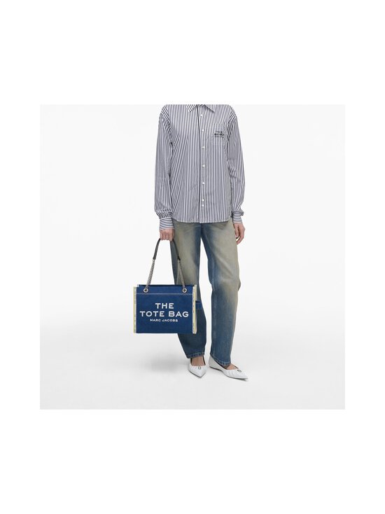 Marc Jacobs - Teksakott The Medium Tote - 473 DARK WASH - photo 9 Marc Jacobs - Teksakott The Medium Tote - 473 DARK WASH | Stockmann - photo 9