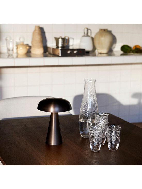 &Tradition - Como SC53 -pöytävalaisin - PRONSSI - photo 6 &Tradition - Como SC53 -pöytävalaisin - PRONSSI | Stockmann - photo 6