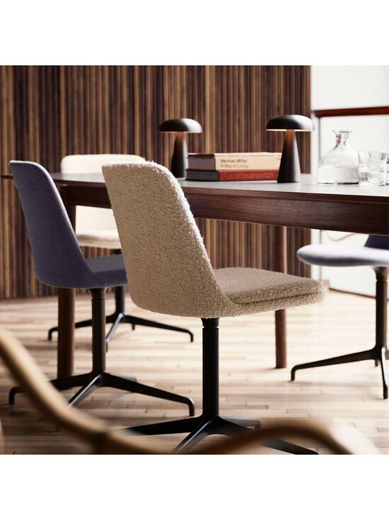 &Tradition - Como SC53 -pöytävalaisin - PRONSSI - photo 11 &Tradition - Como SC53 -pöytävalaisin - PRONSSI | Stockmann - photo 11