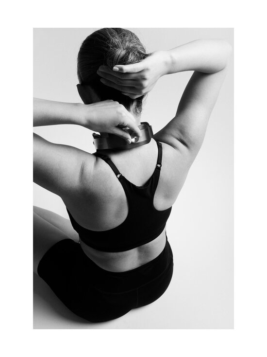 Flowlife - Neck Tens -hierontalaite - BLACK | Stockmann - photo 6