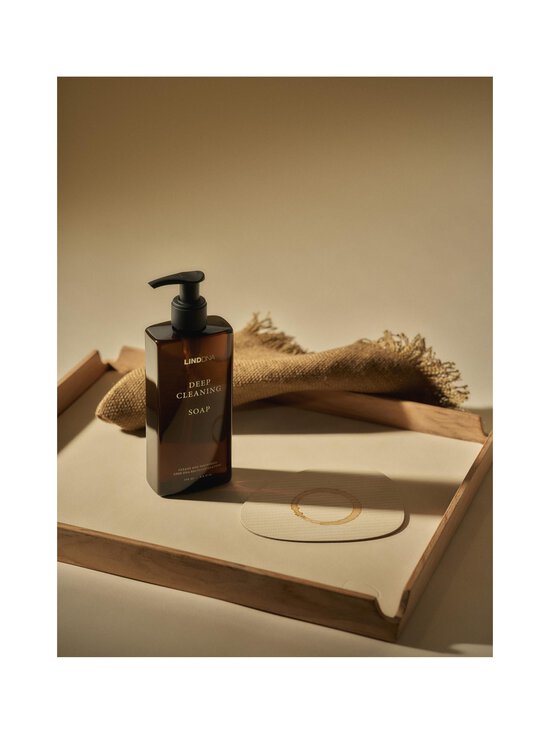 Lind DNA - Deep Cleaning Soap - syväpuhdistava saippua LindDNA-kierrätysnahkatuotteille 250 ml - BROWN | Stockmann - photo 3