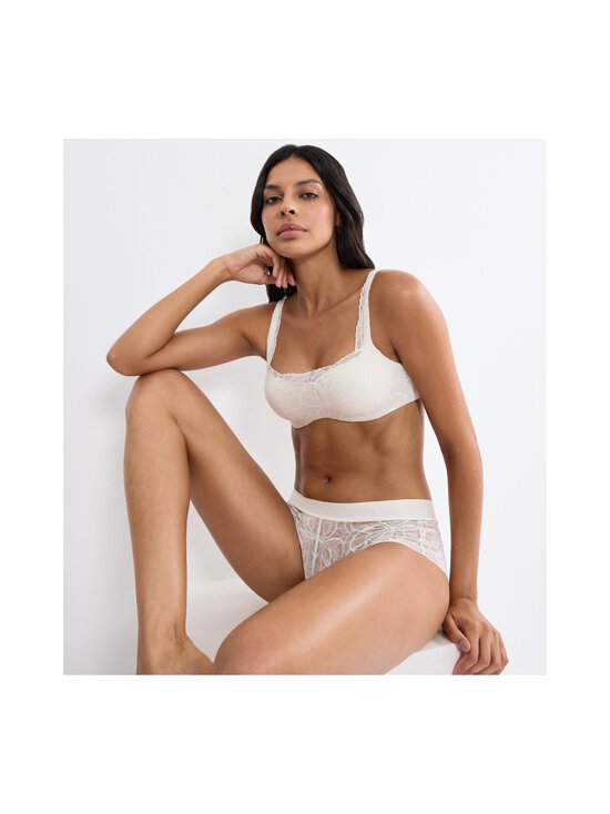 Triumph - Body Make-Up Illusion Lace Balconette -rintaliivit - 1595 1595-ECRU WHITE | Stockmann - photo 5